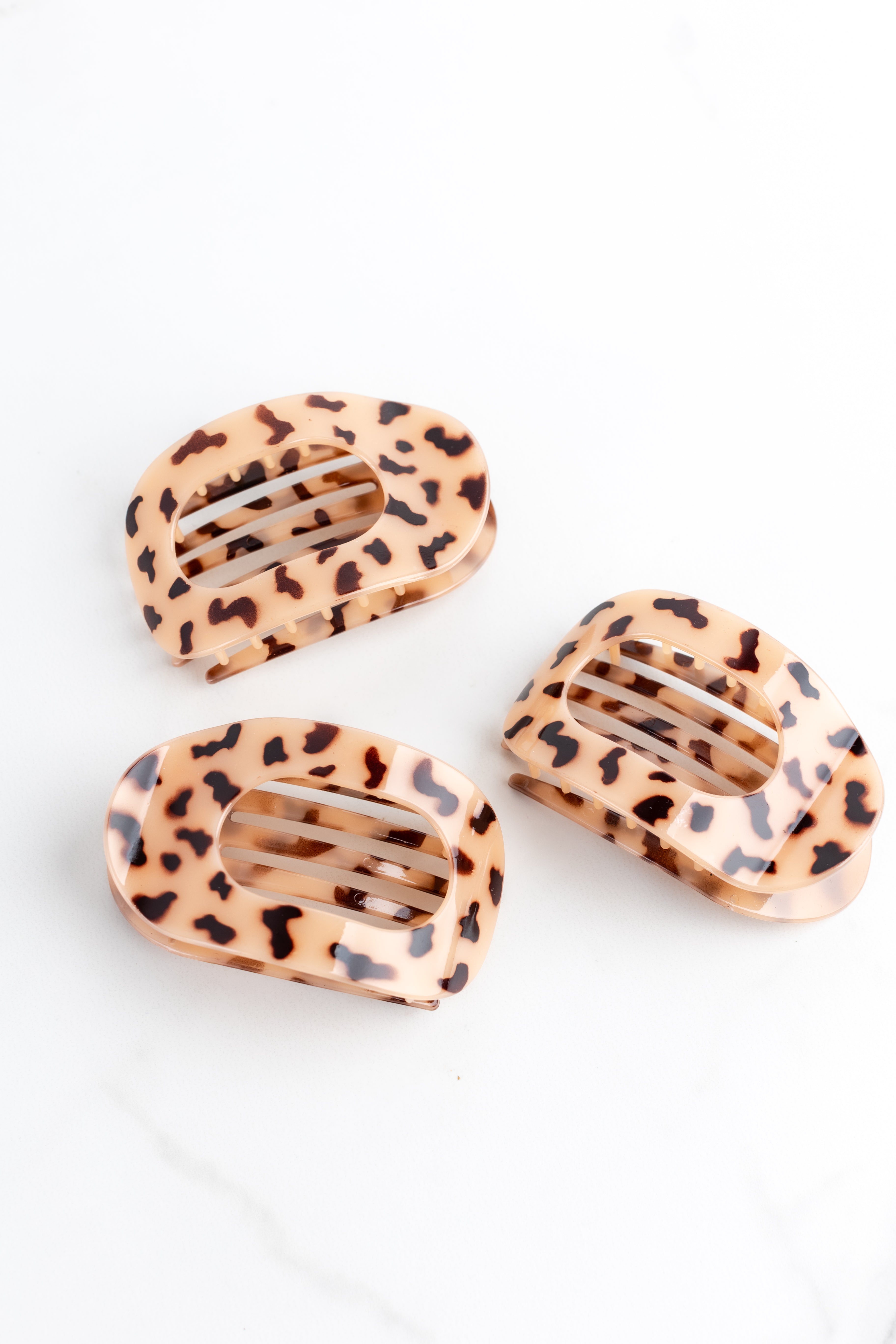 Lay Flat Lilac Clip