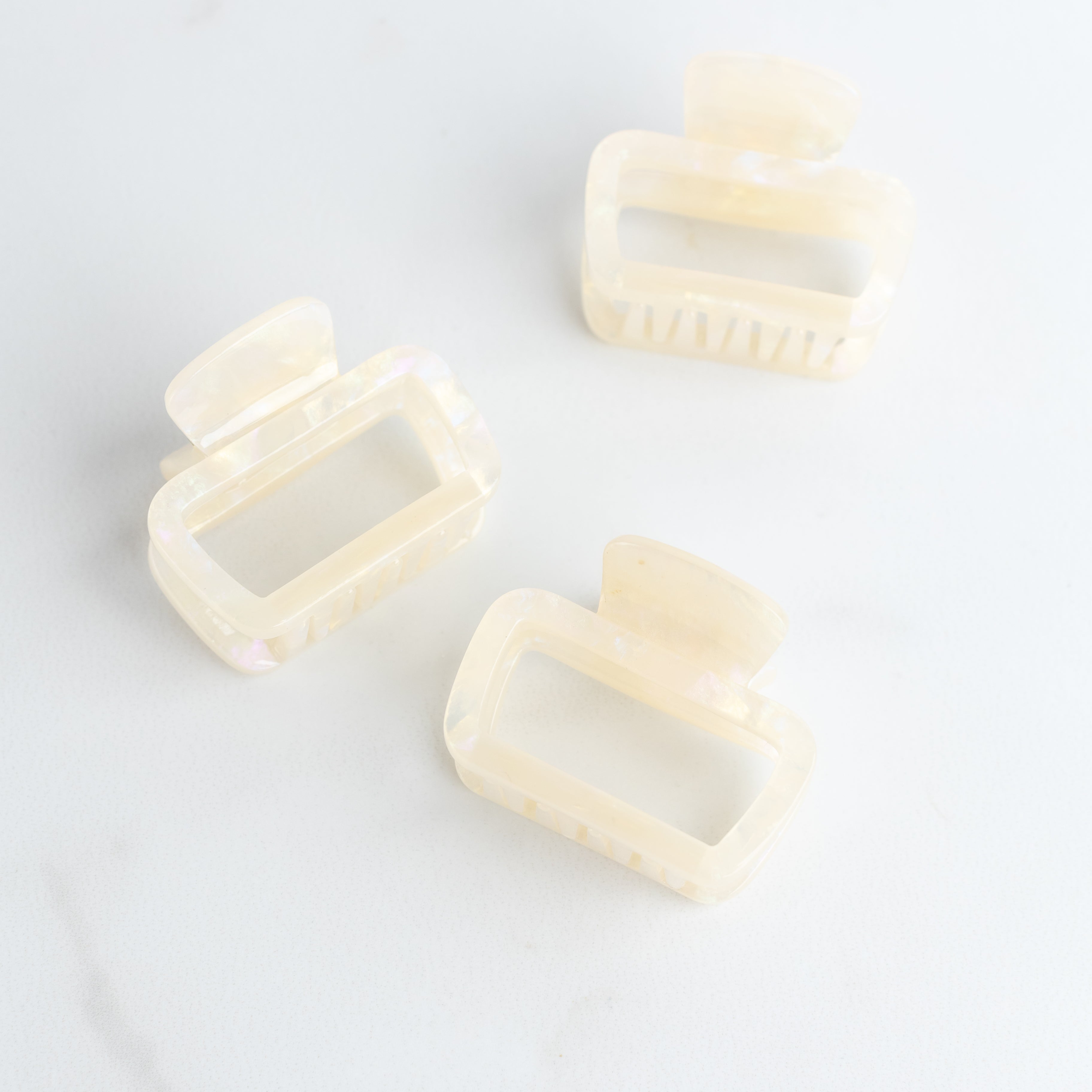 Happy Hour Lilac Clip