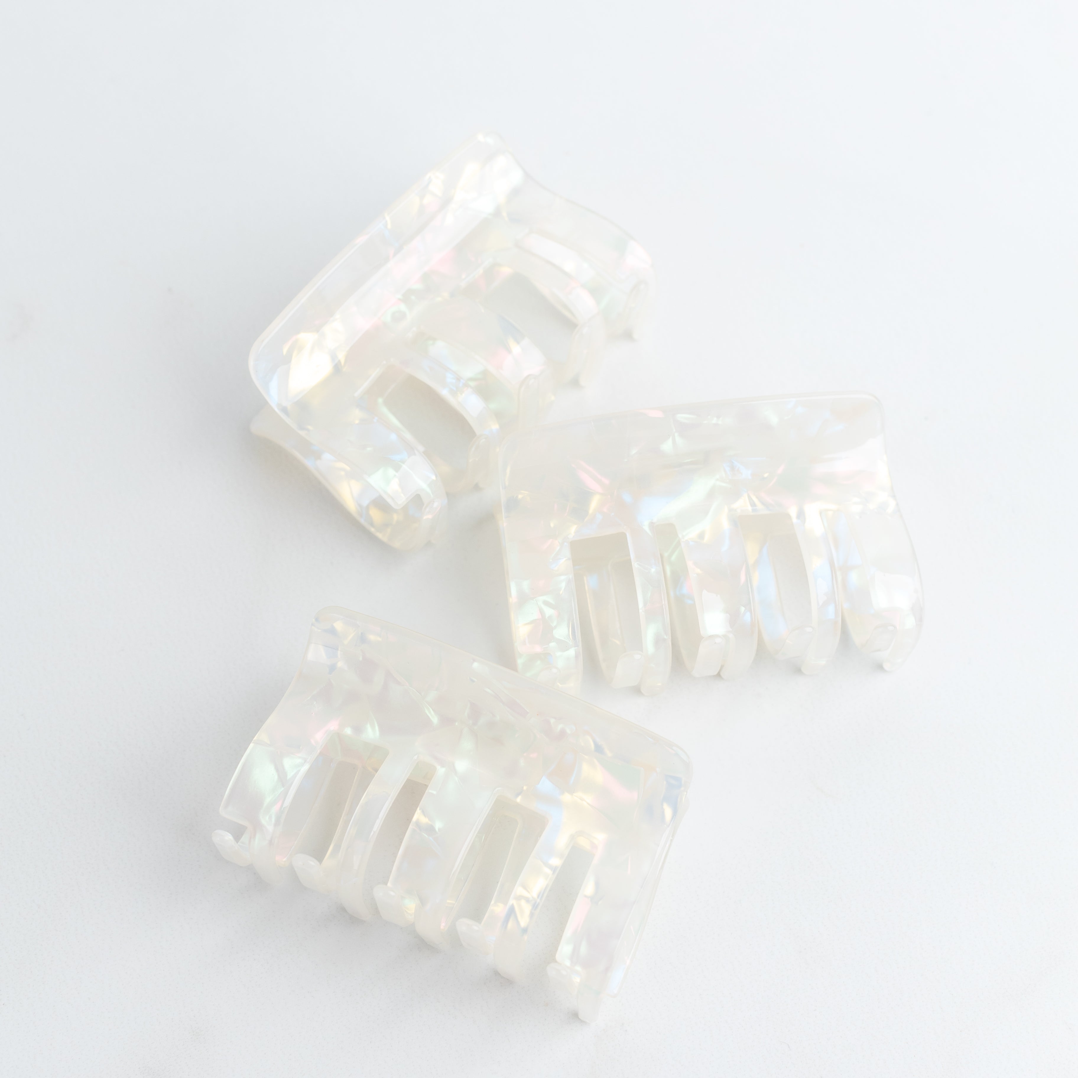 Picture Perfect Lilac Clip