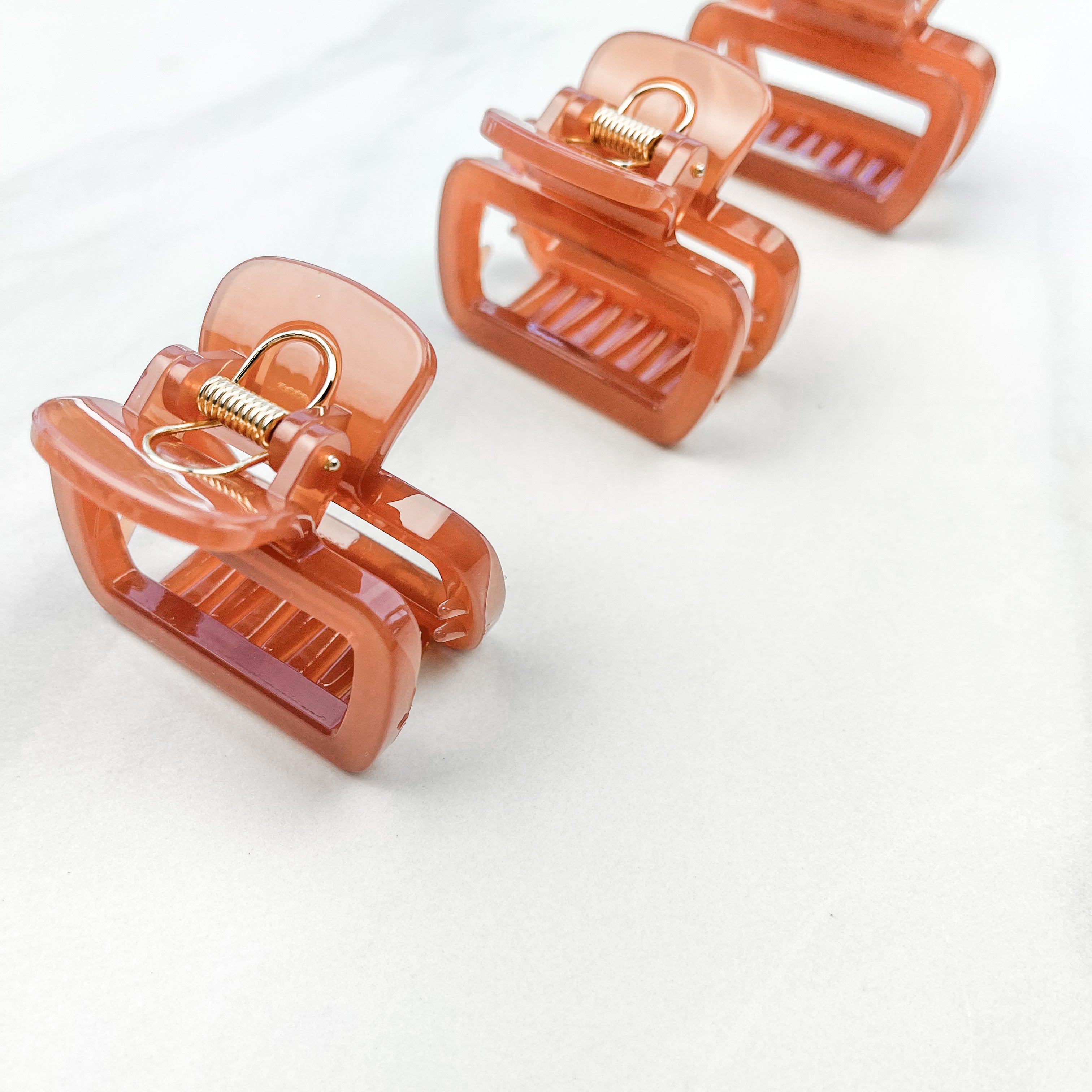 Happy Hour Lilac Clip