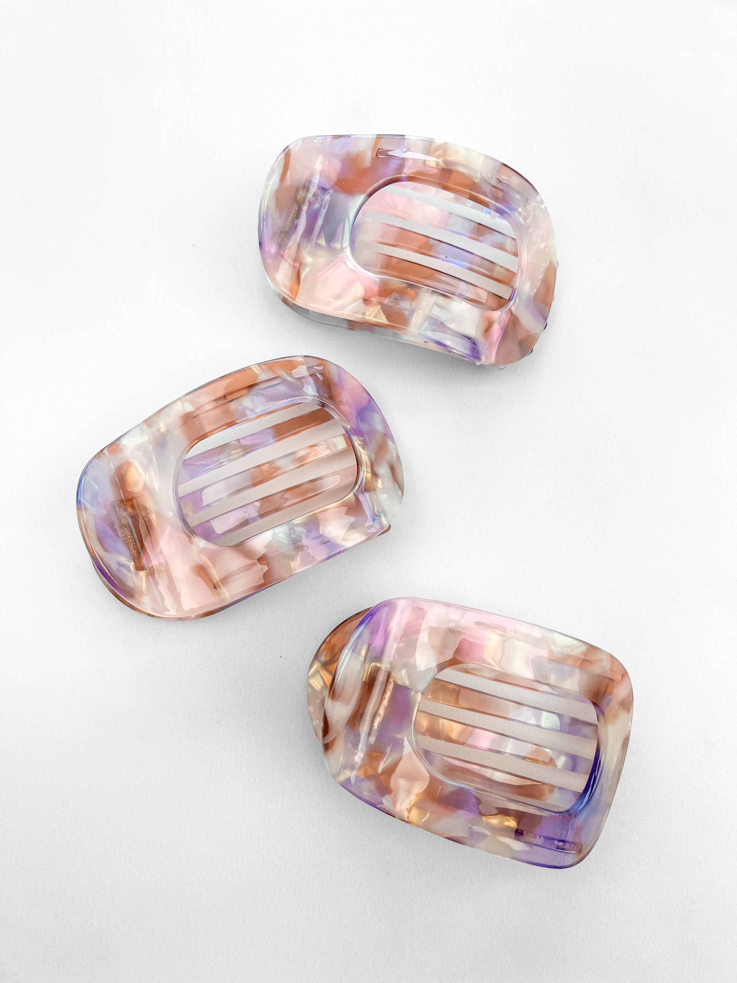 Sleek Petal Lilac Clip