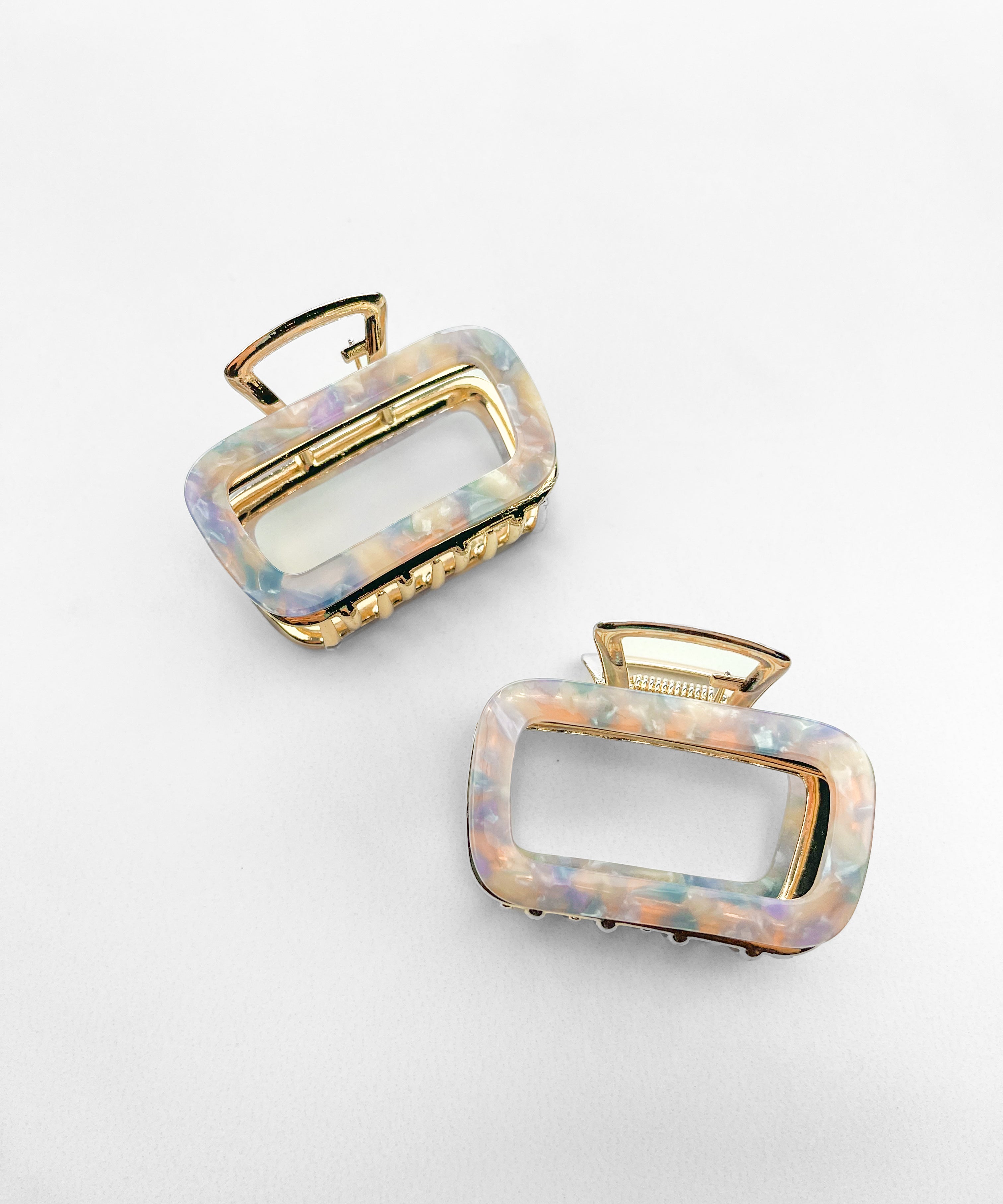 Little Miss Lilac Clip