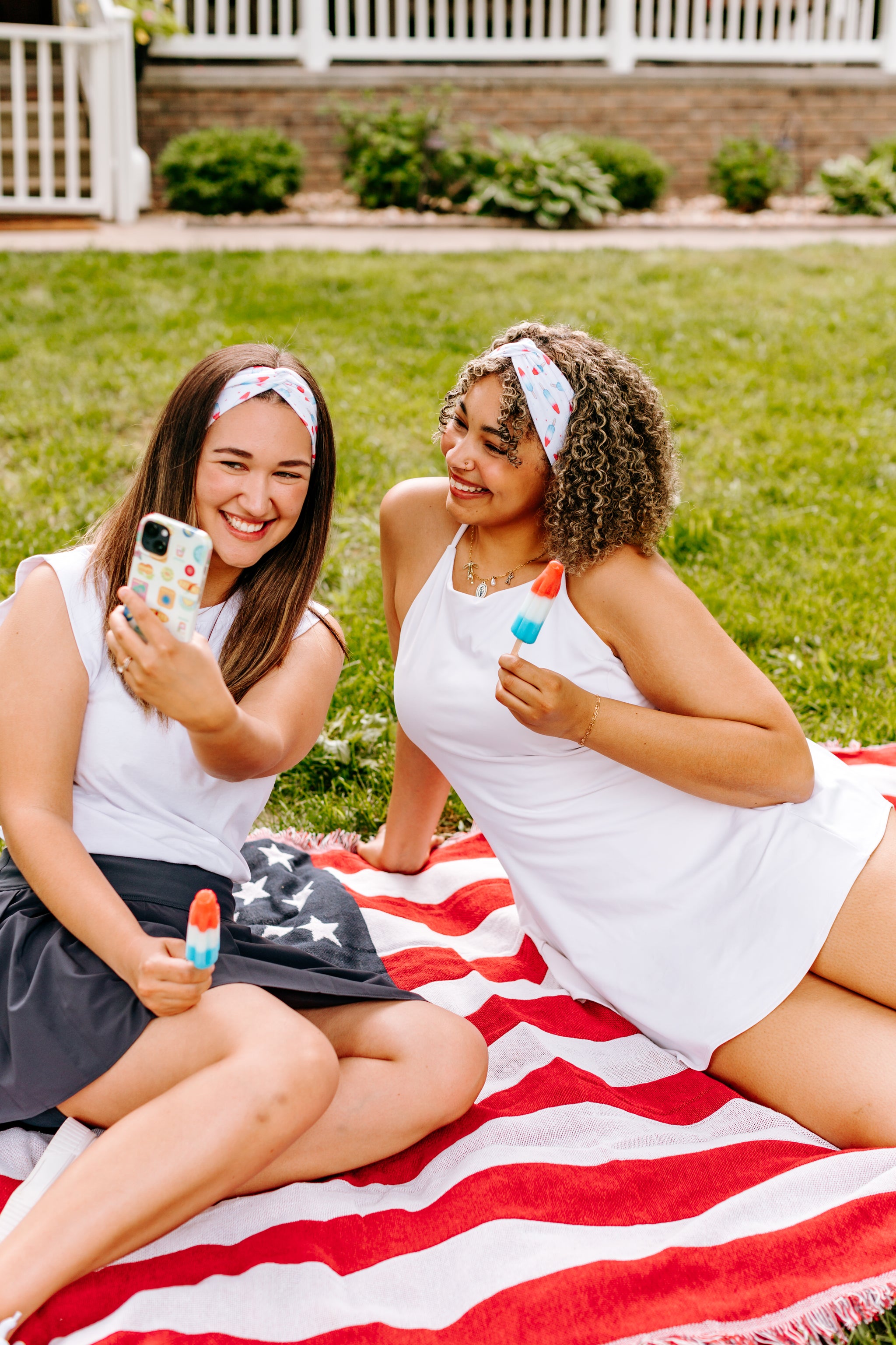 Women with different hair types happily wearing the most comfortable hand-made headband in the print Stay Cool.