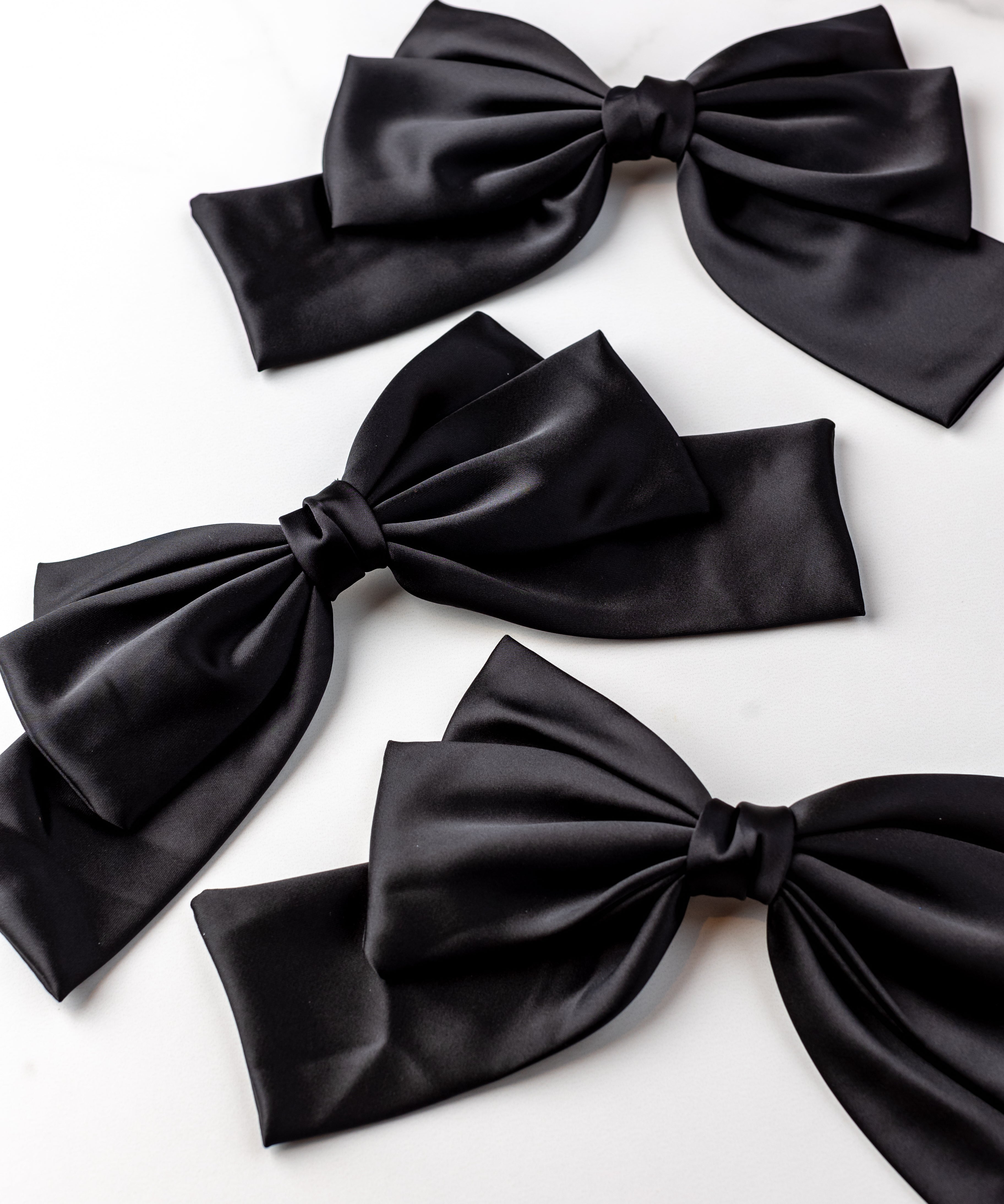 Rumor Has It Lilac Bow