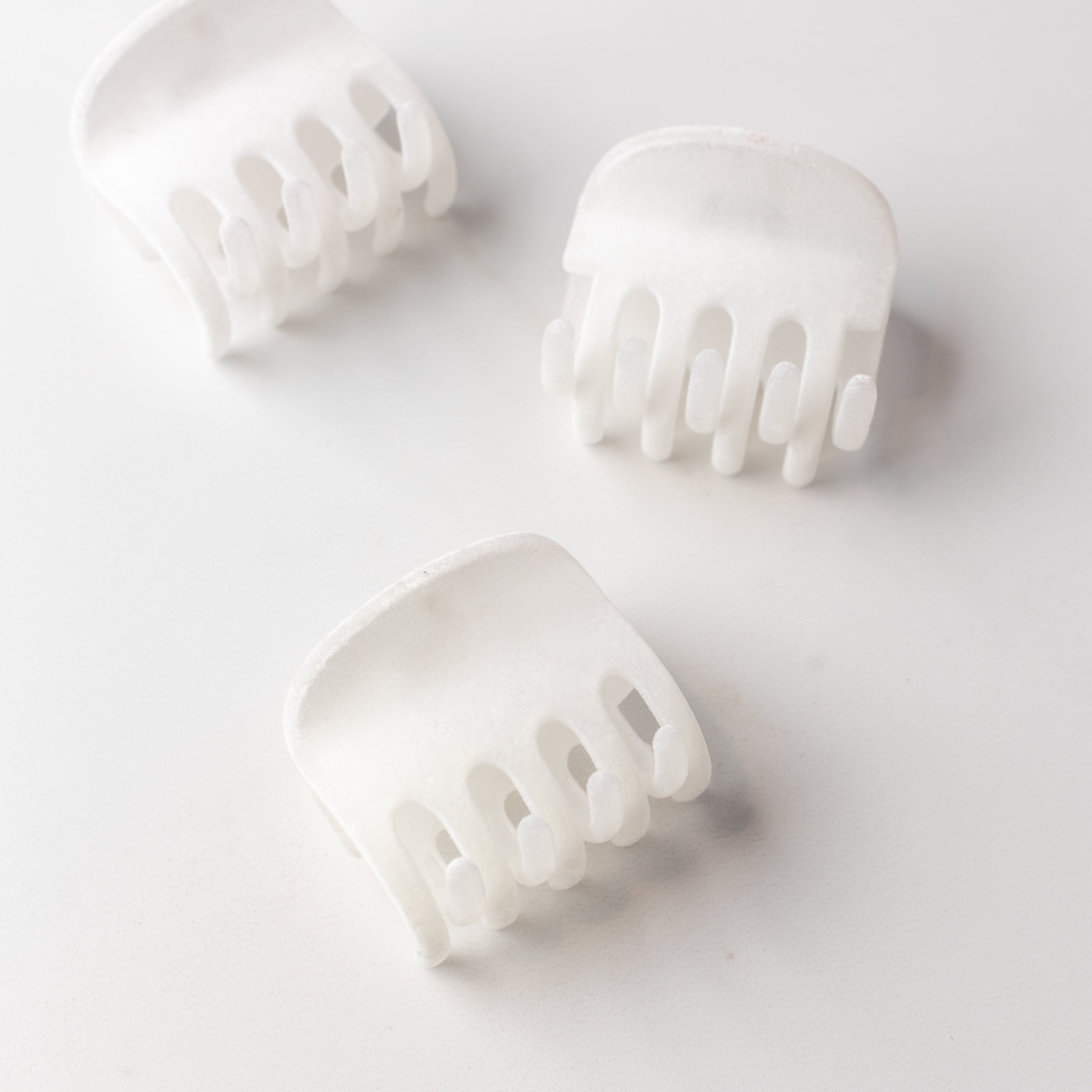 Cozy Times Lilac Clip