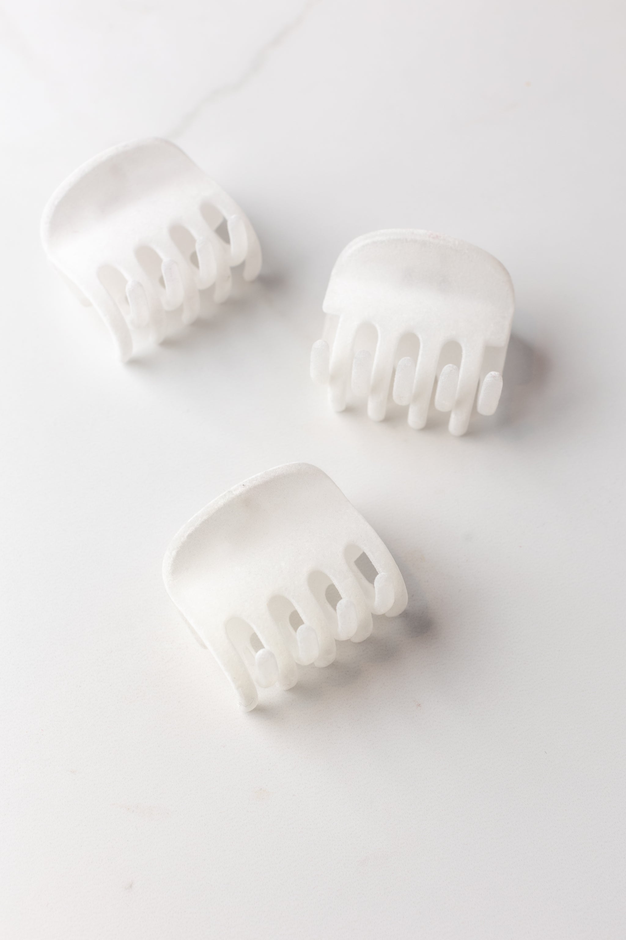 Cozy Times Lilac Clip