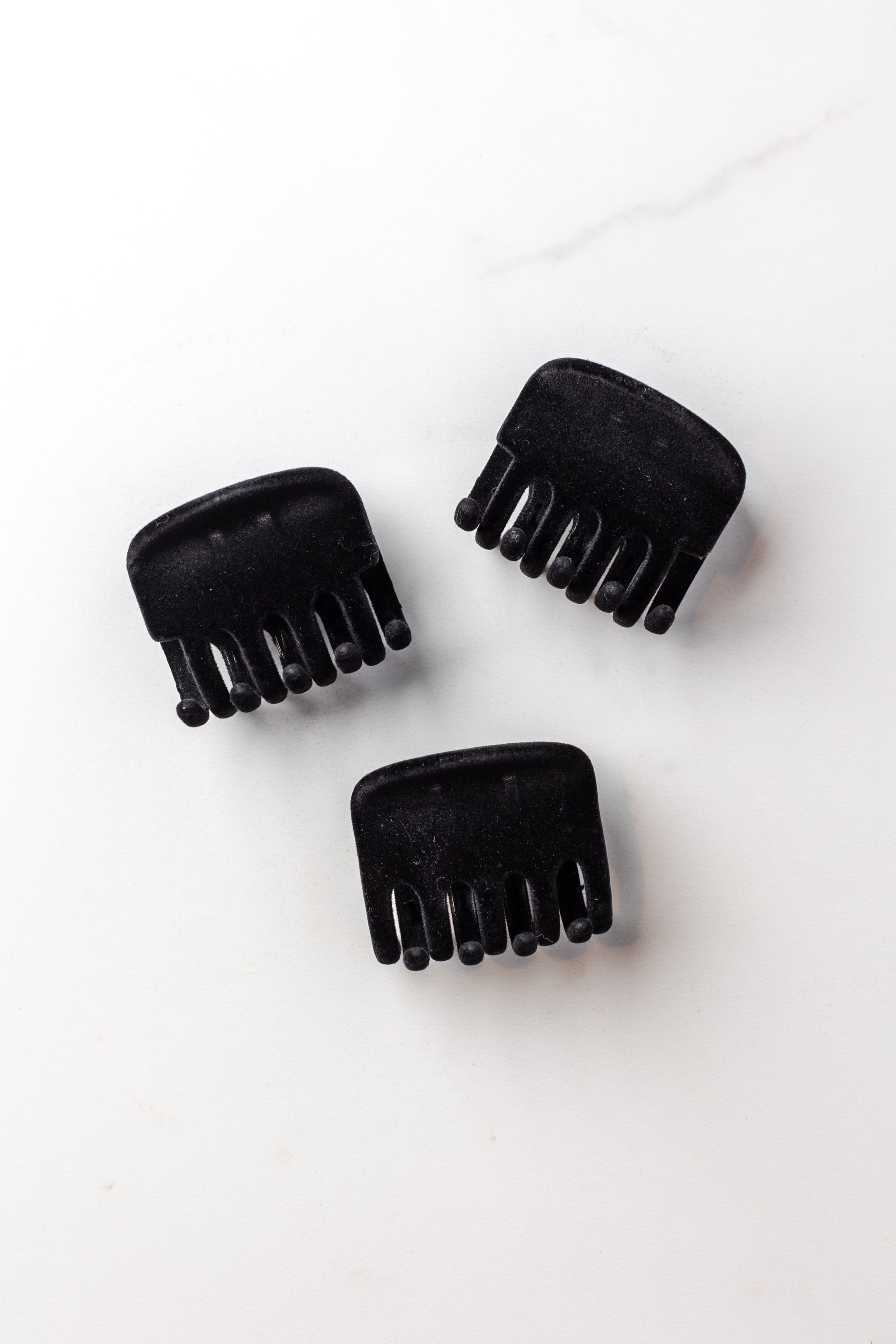 Cozy Times Lilac Clip