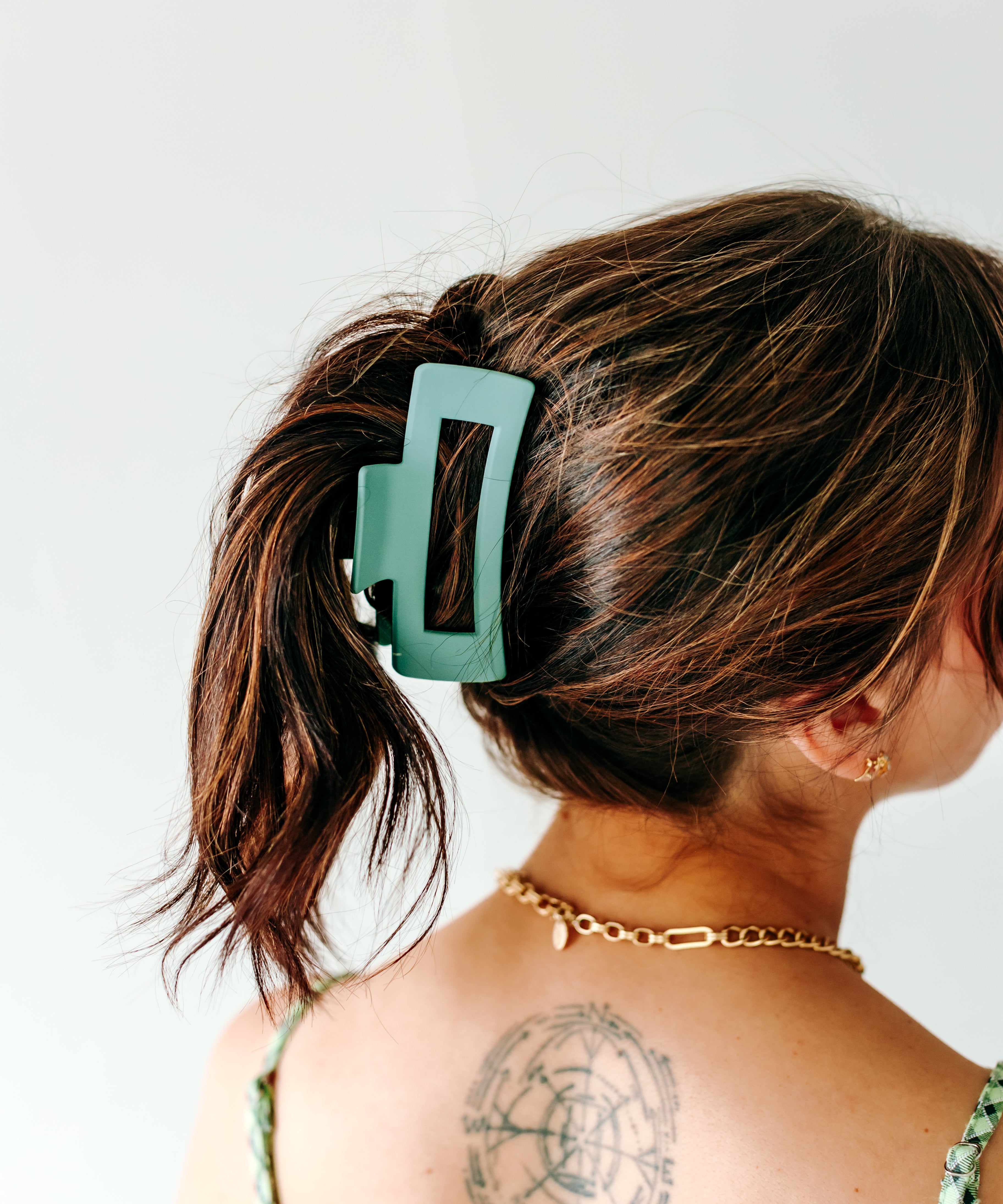 The Essential Lilac Clip