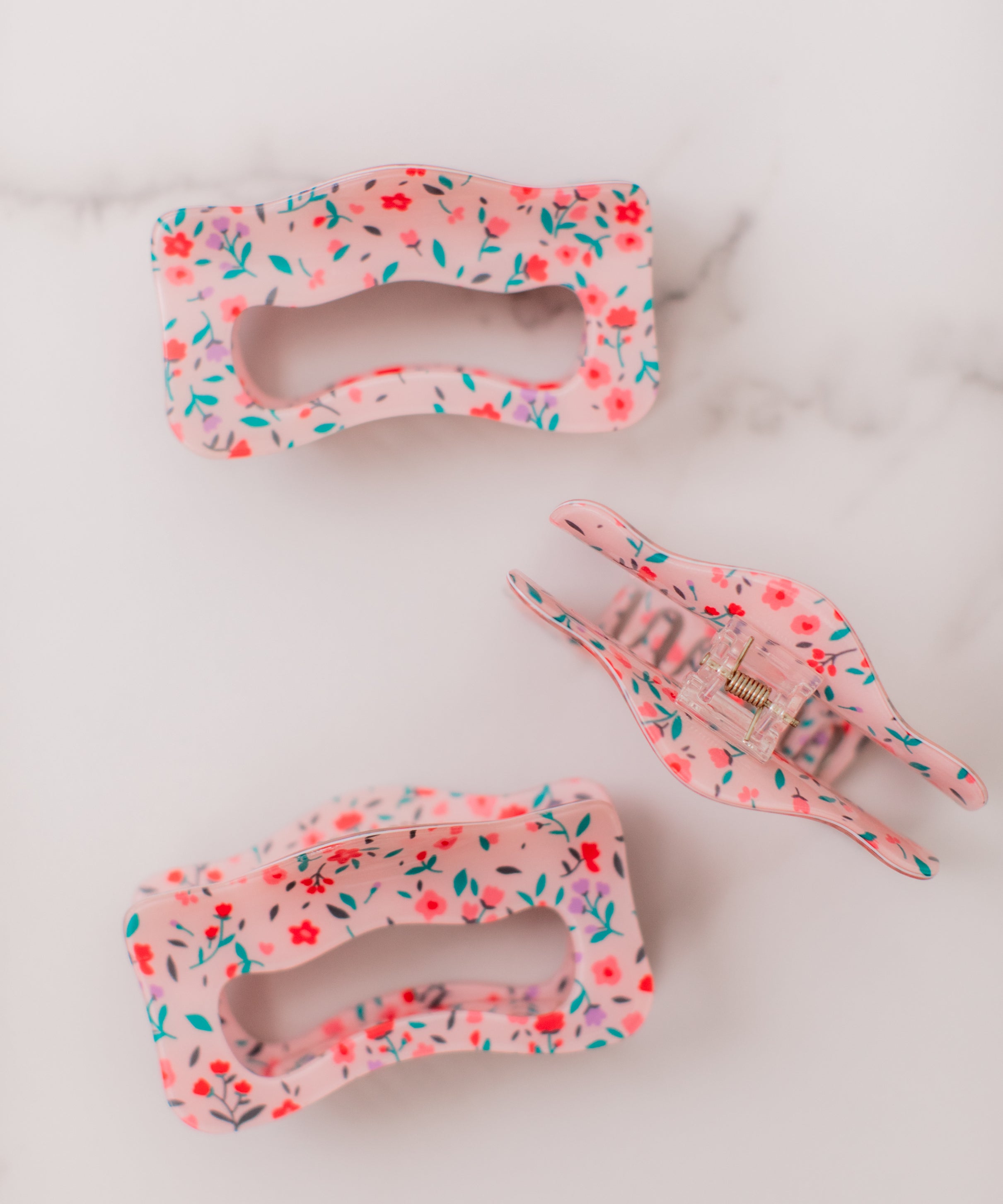 Picnic Date Lilac Clip
