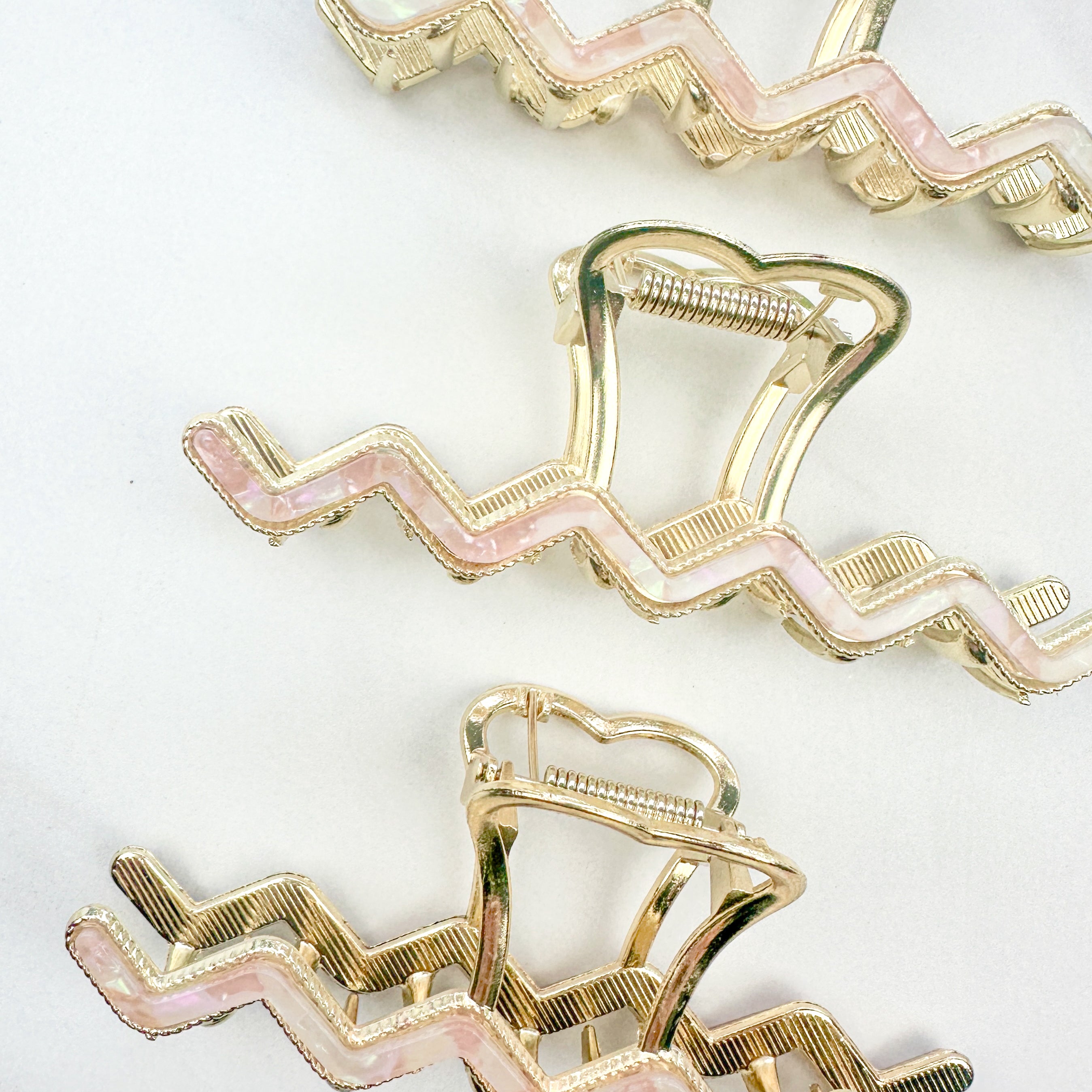 New York Minute: A 4.2-inch metal hair clip with a hinge closure, part of the Sarah Wallace Collection.