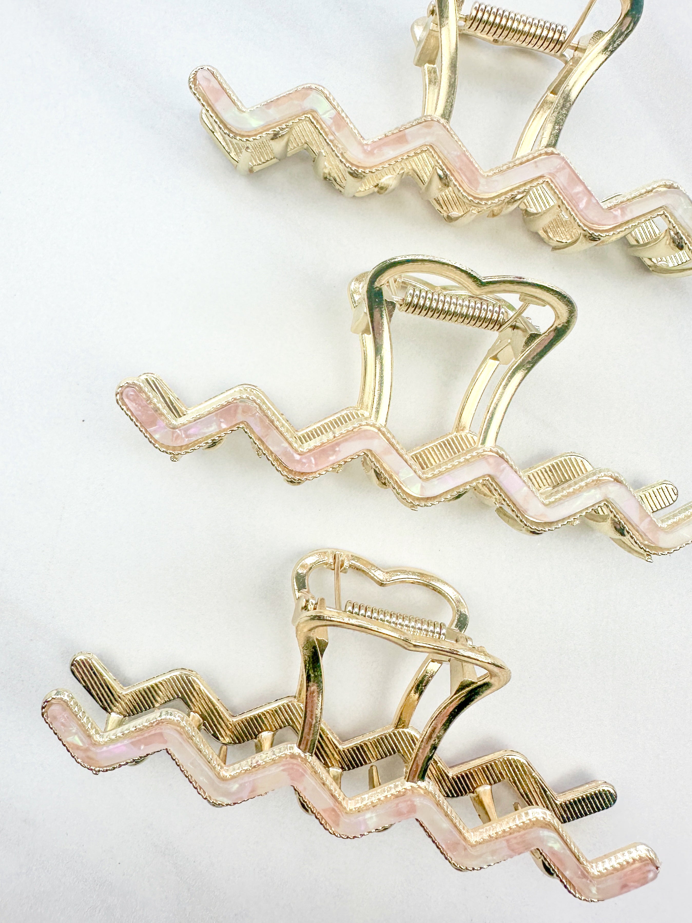 New York Minute: A 4.2-inch metal hair clip with a hinge closure, part of the Sarah Wallace Collection.