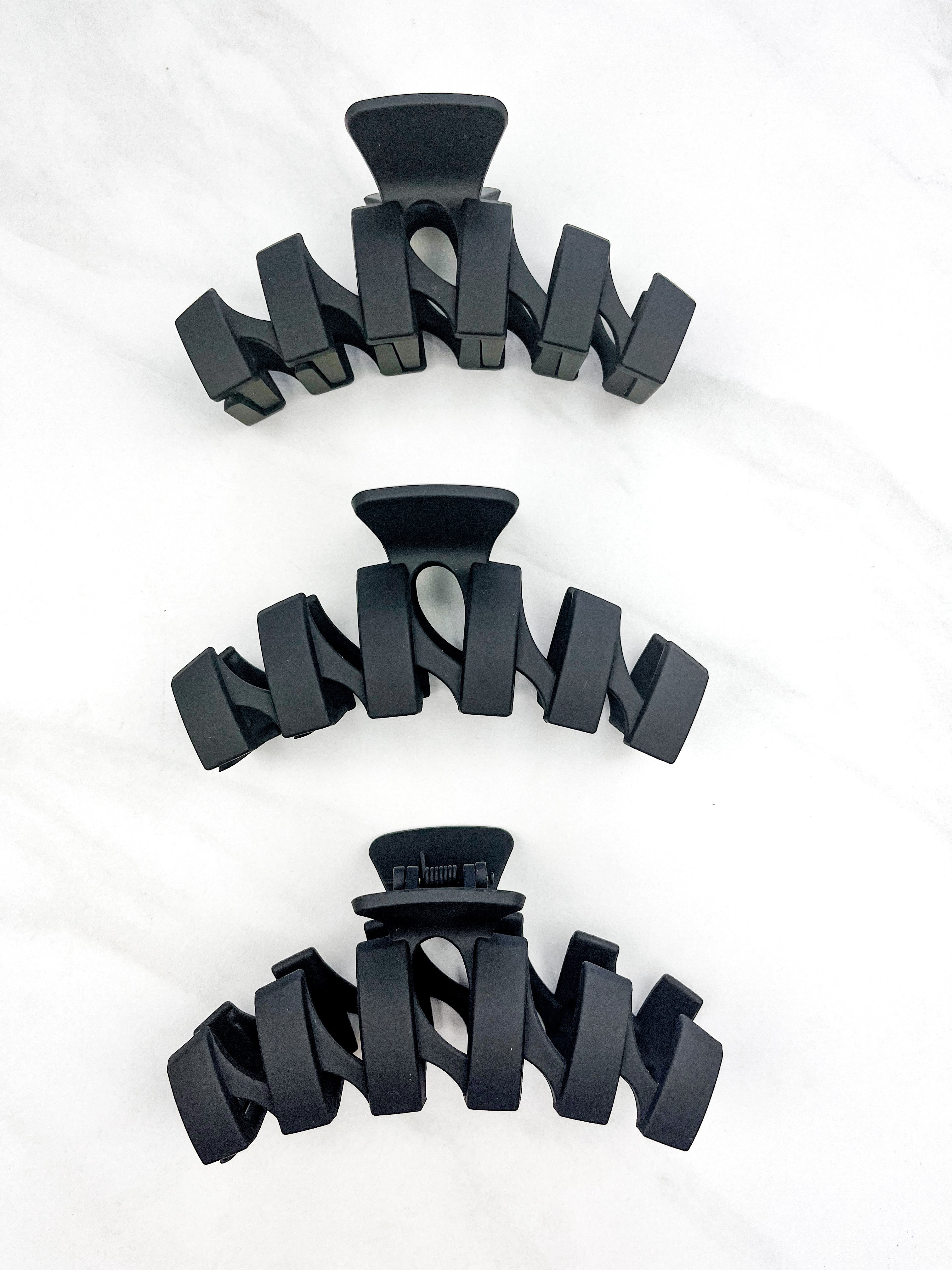 Hair claw clip in sage, mocha or black in zig zag shape