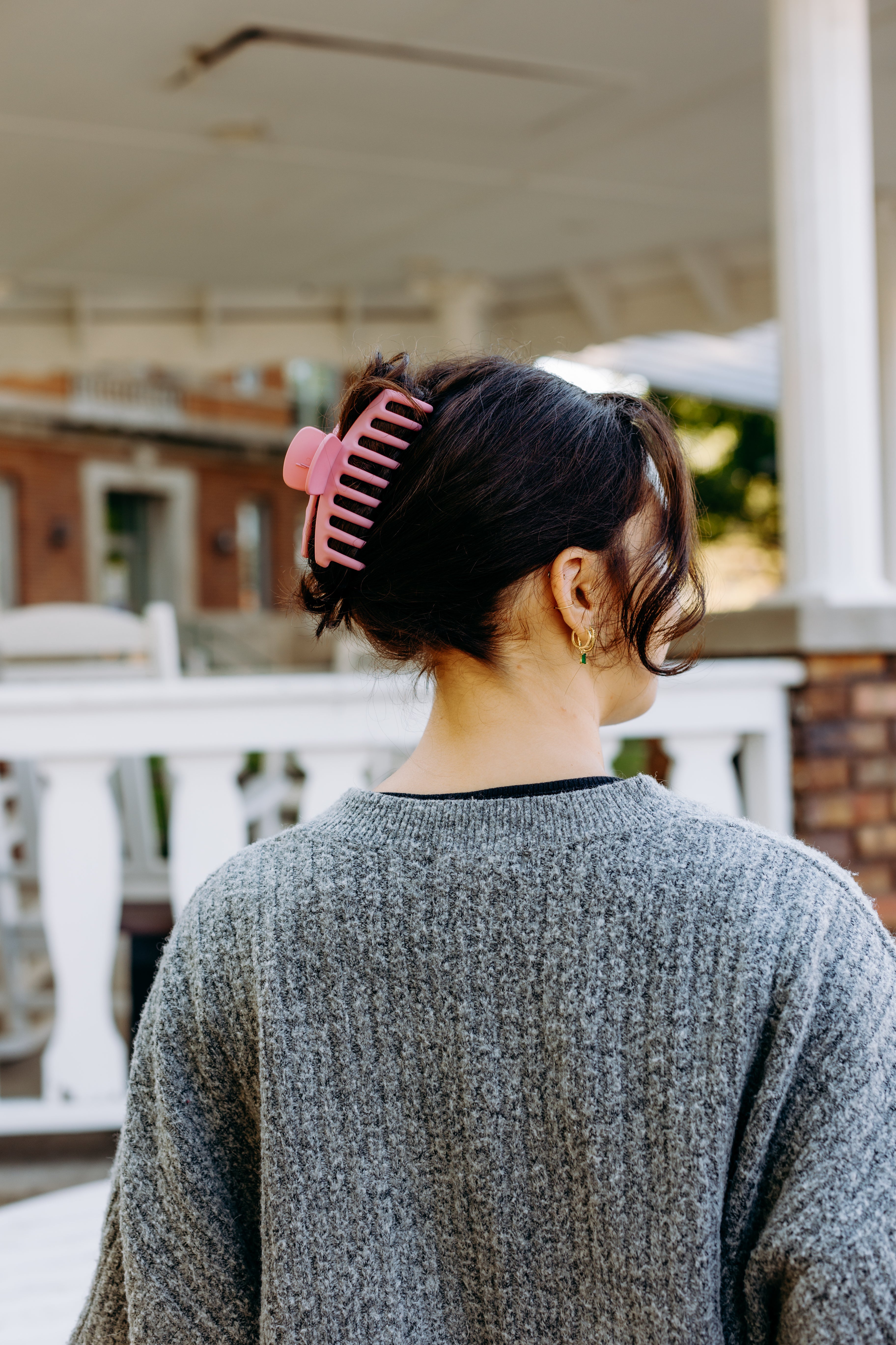 RSVP Lilac Clip