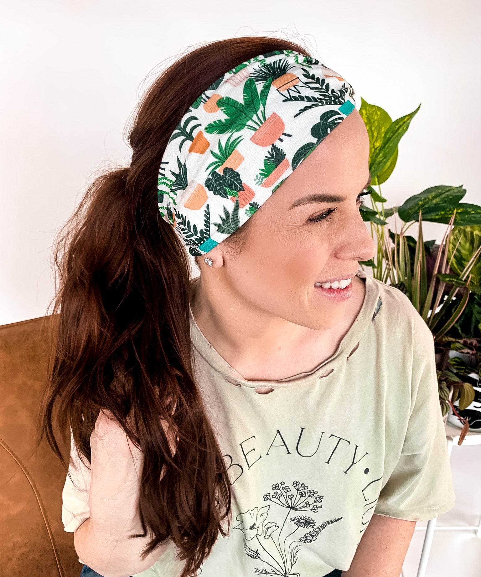 Adult women's white headband with medium potted various houseplants print