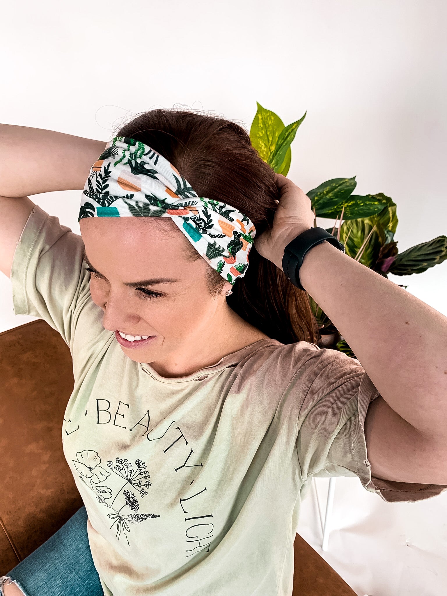 Adult women's white headband with medium potted various houseplants print